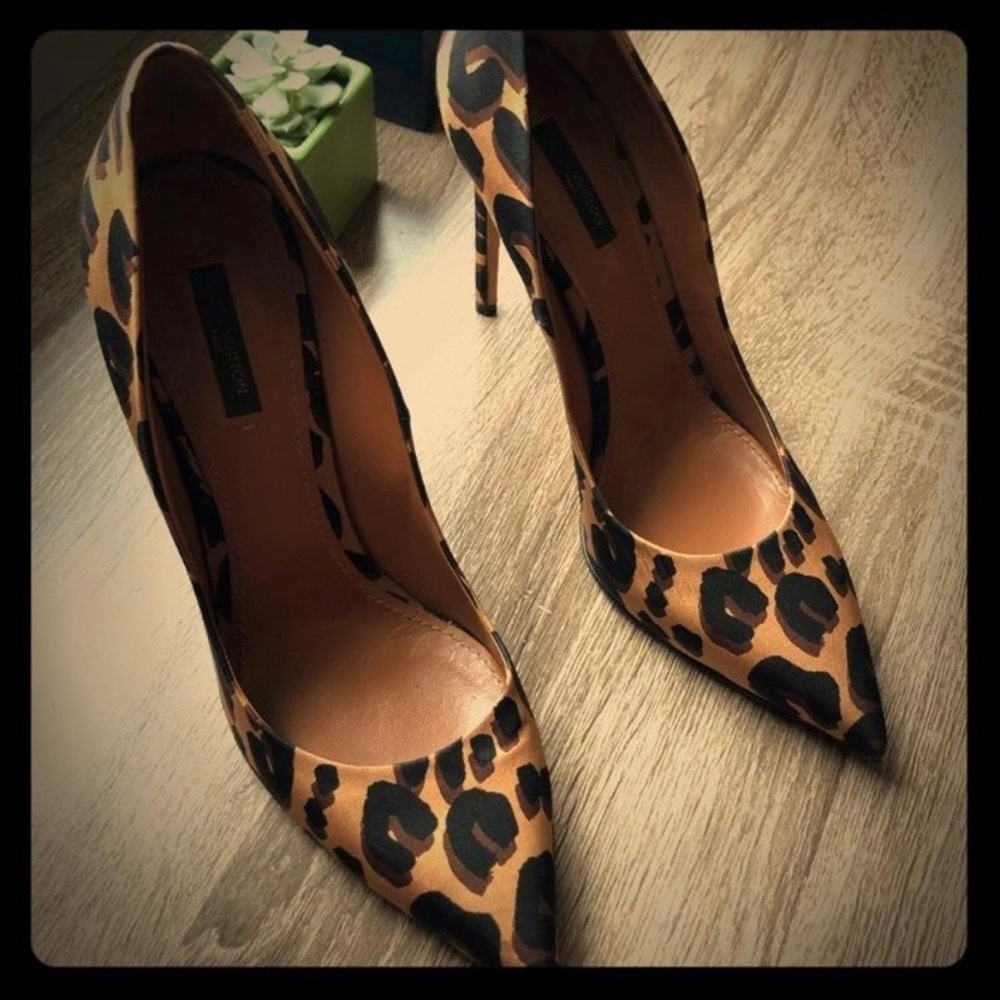 Louis Vuitton Leopard Eyeliner Pump